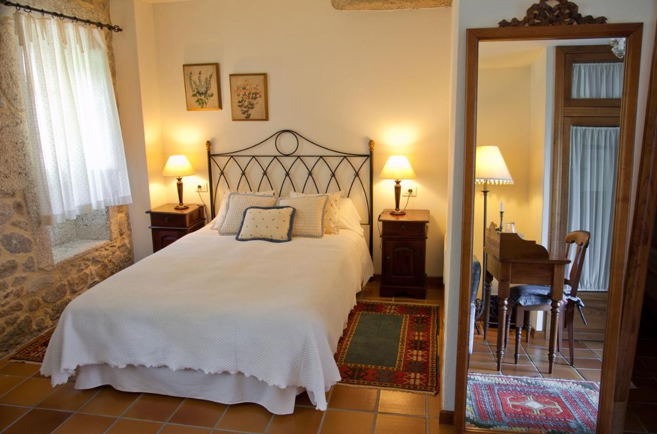 Entre Os Rios - Casa Rural Y Enoturismo โปบราโดคารามิงยาล ภายนอก รูปภาพ