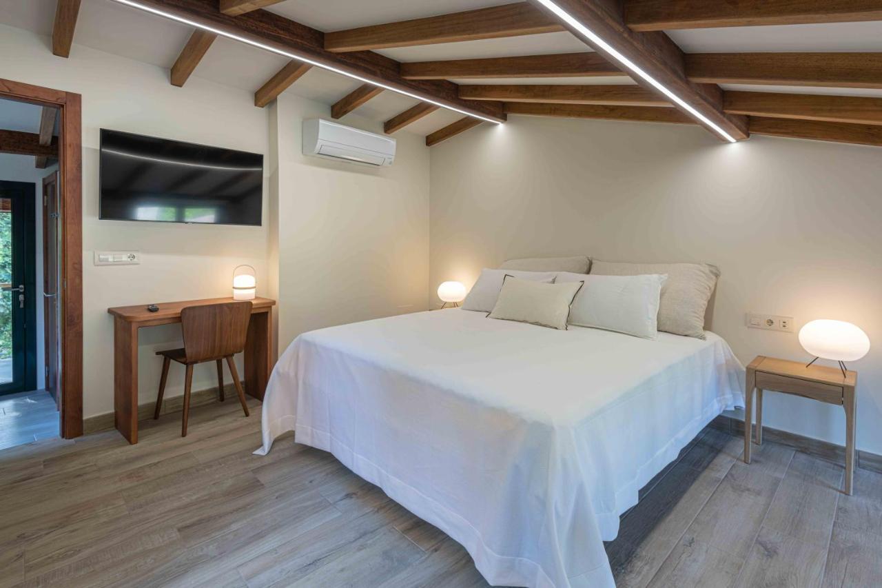 Entre Os Rios - Casa Rural Y Enoturismo โปบราโดคารามิงยาล ภายนอก รูปภาพ