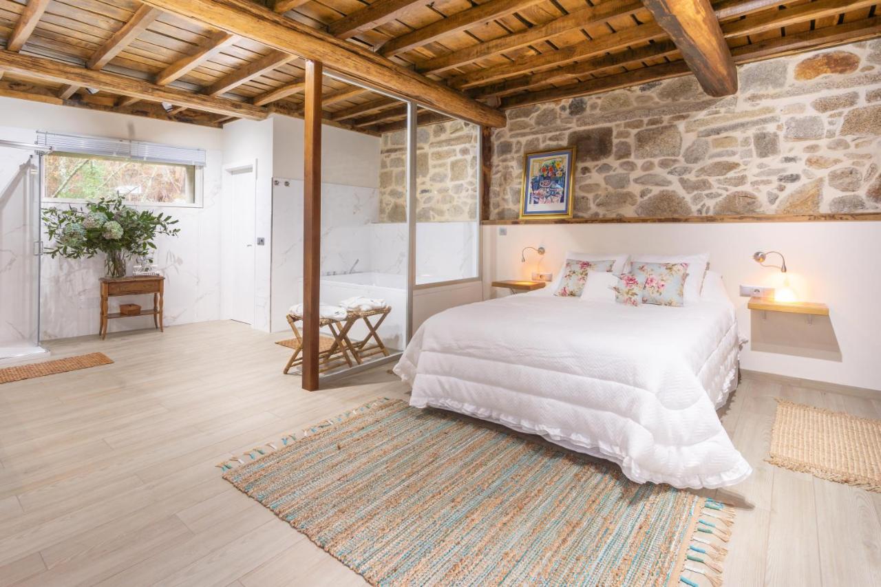 Entre Os Rios - Casa Rural Y Enoturismo โปบราโดคารามิงยาล ภายนอก รูปภาพ
