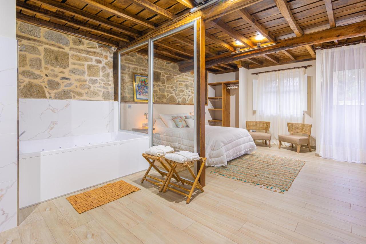 Entre Os Rios - Casa Rural Y Enoturismo โปบราโดคารามิงยาล ภายนอก รูปภาพ