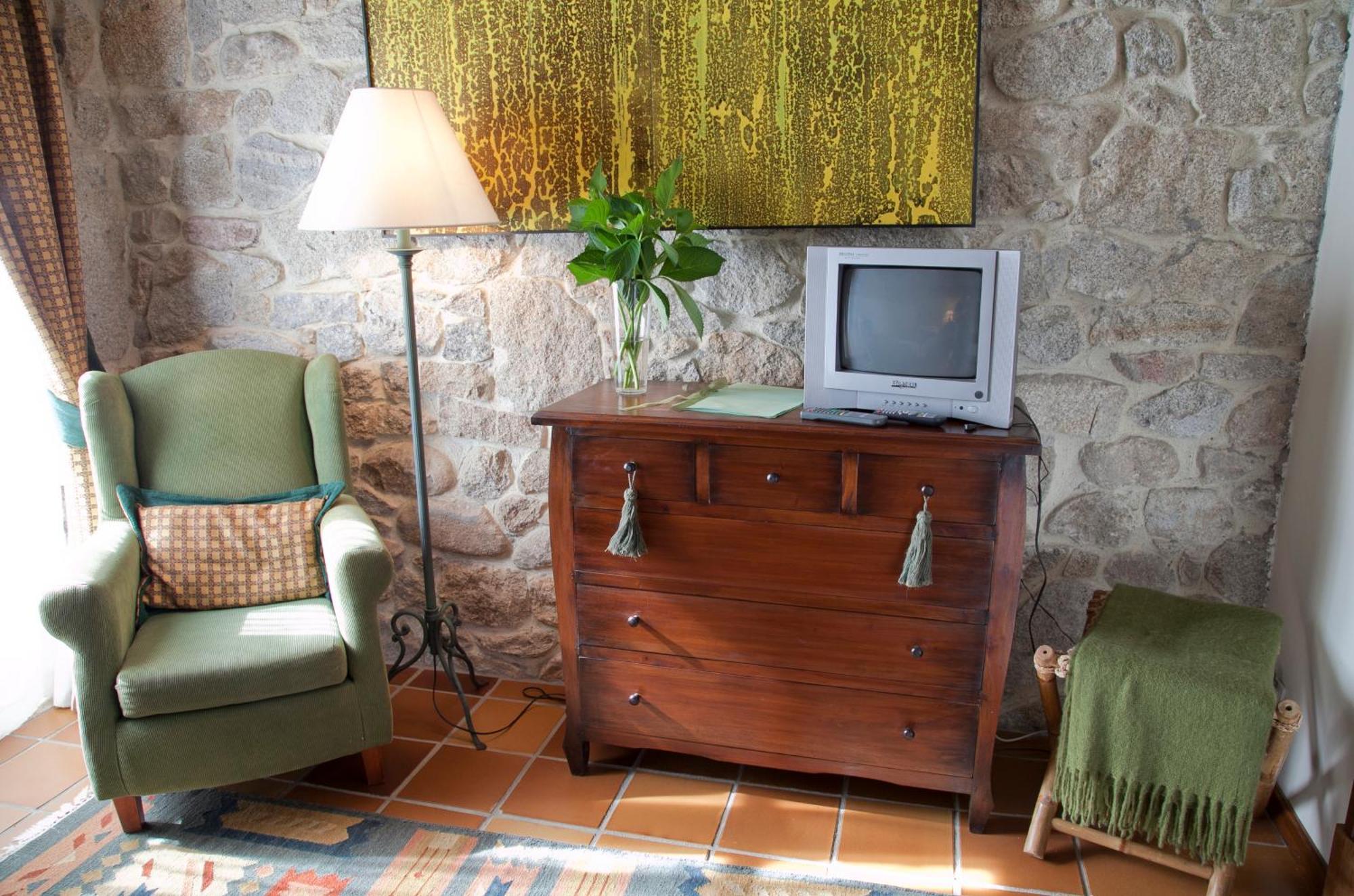 Entre Os Rios - Casa Rural Y Enoturismo โปบราโดคารามิงยาล ภายนอก รูปภาพ